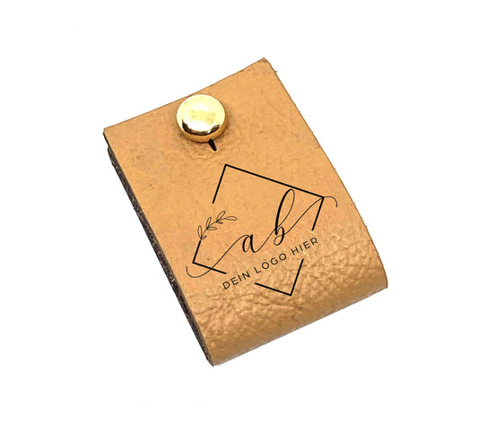 Labels 22 x 70 mm mit Niete, Logo/Wunschtext